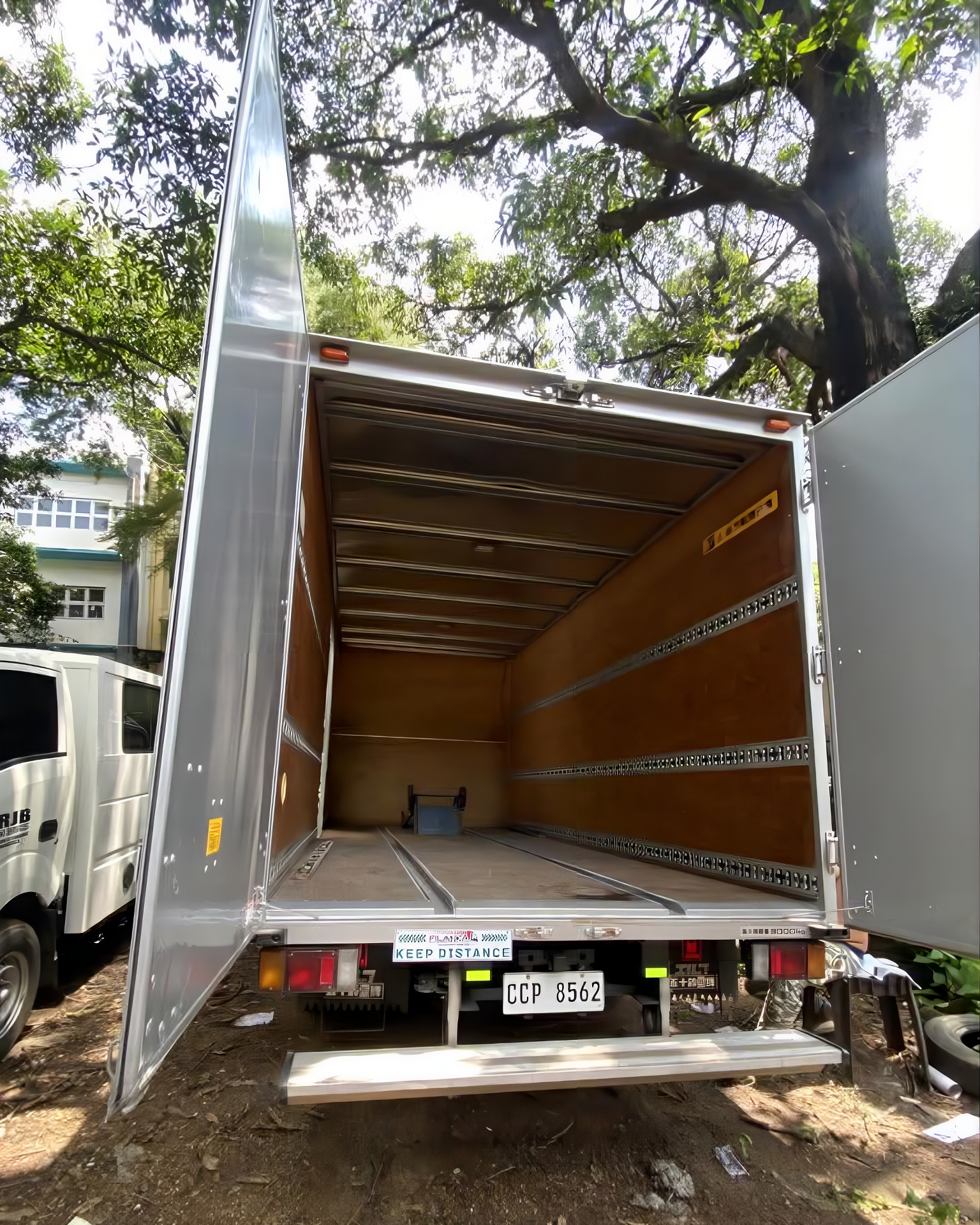 6-Wheeler Back View